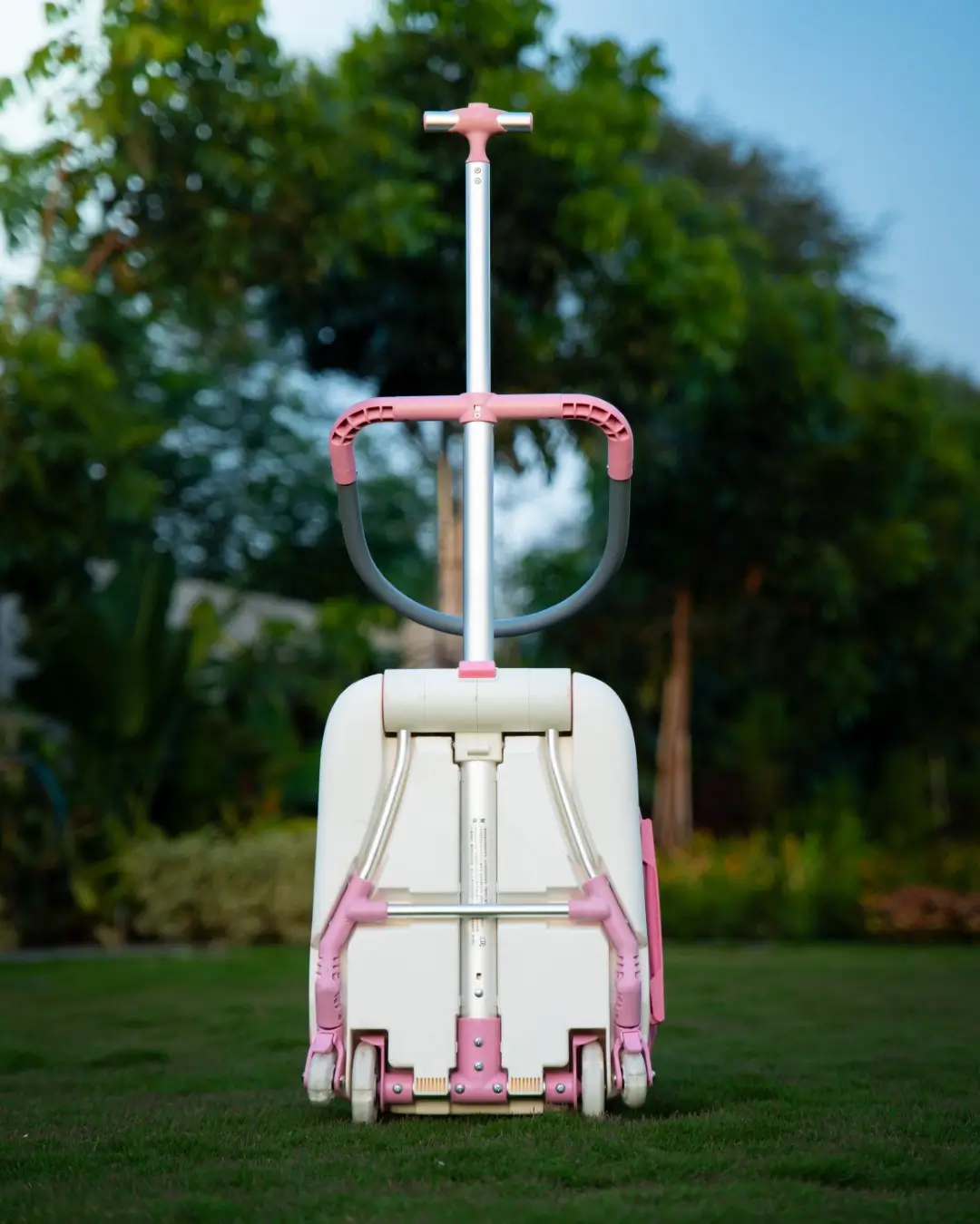Toto Baby Care Roll N Go – Kids Ride-on Suitcase (3–7 Years) - Pink - Image 2
